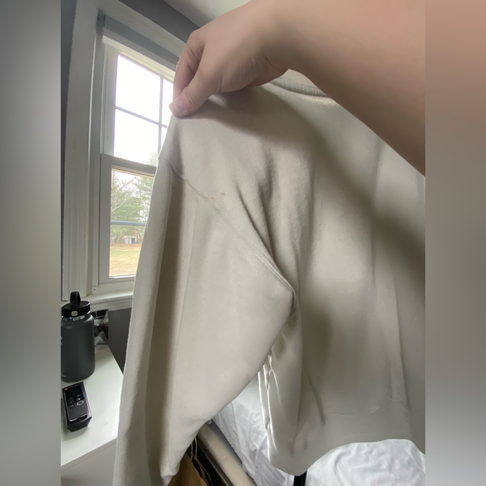 Calvin Klein Performance Pullover Size Large. - Picture 10 of 11